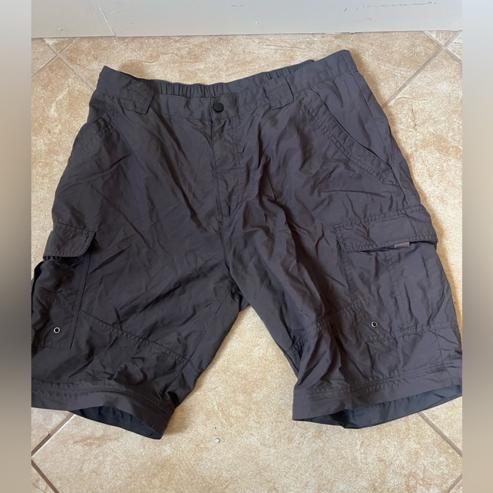 Rugged exposure hiking camping outdoors Dark Gray Cargo Shorts for Men